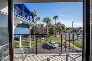 Photo #5: 6204785 Listing