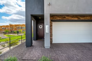 Photo #6: 6204902 Listing