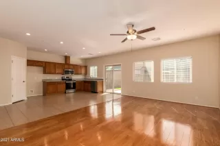 Photo #2: 6205064 Listing