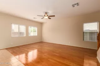 Photo #4: 6205064 Listing