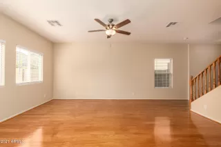 Photo #6: 6205064 Listing