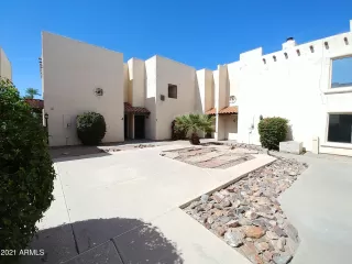 Photo #2: 6205086 Listing