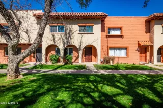 Photo #3: 6205326 Listing