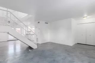 Photo #5: 6205326 Listing