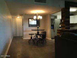 Photo #5: 6205430 Listing