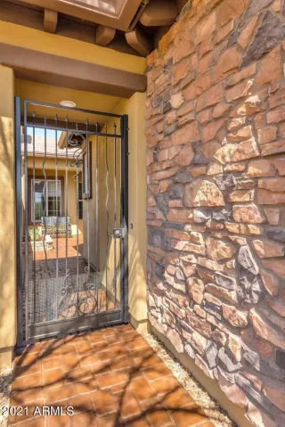 Photo #4: 6205577 Listing