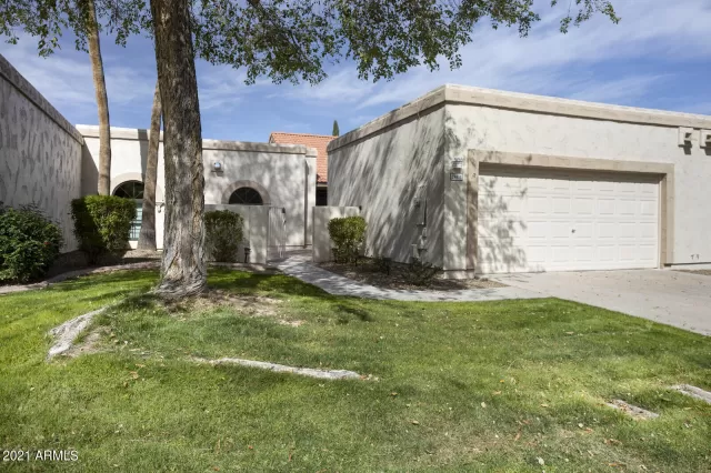 MLS: 6205704 Condo For Sale