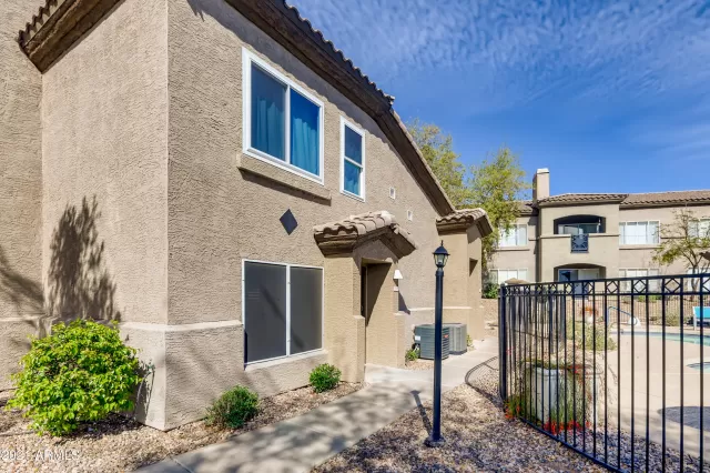 MLS: 6205734 Condo For Sale