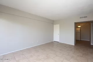 Photo #3: 6205806 Listing 