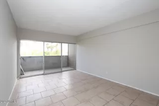 Photo #4: 6205806 Listing 