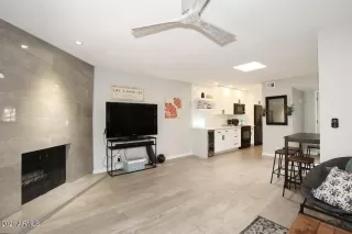 Photo #5: 6205966 Listing 