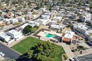 Photo #2: 6206045 Listing