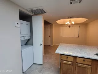 Photo #6: 6206084 Listing