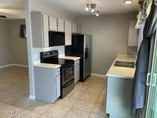 Photo #6: 6206149 Listing 