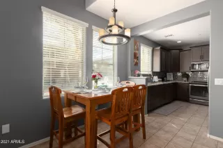 Photo #5: 6206280 Listing