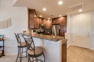 Photo #4: 6206397 Listing