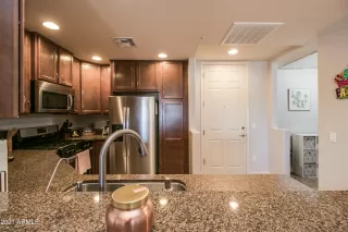 Photo #5: 6206397 Listing