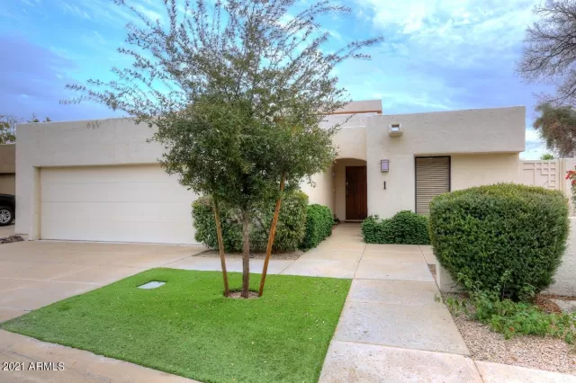 MLS: 6206411 Condo For Sale