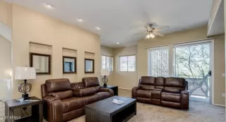 Photo #3: 6206440 Listing