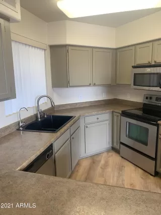 Photo #2: 6206459 Listing 