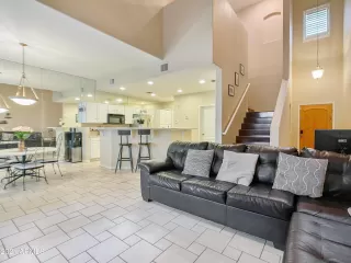 Photo #4: 6206483 Listing