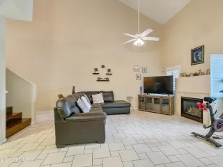 Photo #5: 6206483 Listing