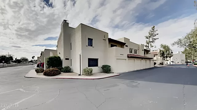 MLS: 6206536 Condo For Sale