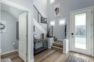 Photo #2: 6206741 Listing