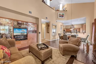 Photo #5: 6206764 Listing