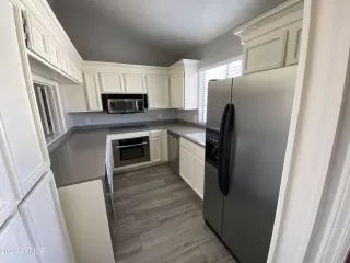 Photo #3: 6207114 Listing