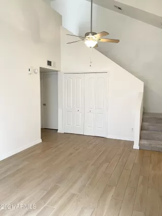 Photo #2: 6207256 Listing