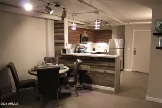 Photo #2: 6207409 Listing 