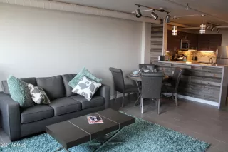 Photo #4: 6207409 Listing 