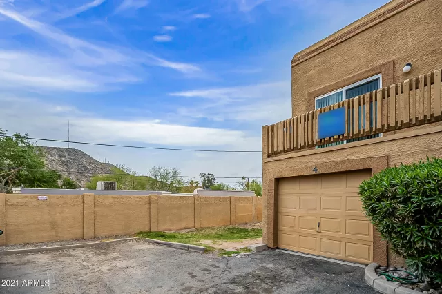 MLS: 6207537 Condo For Sale