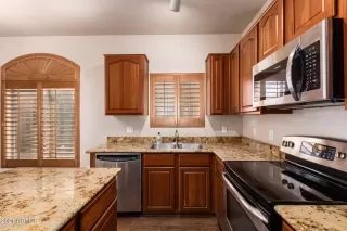 Photo #5: 6207617 Listing 
