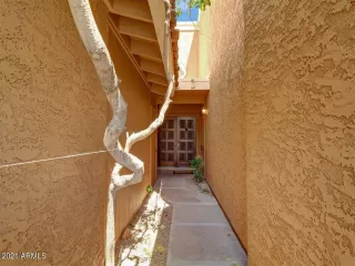 Photo #4: 6207662 Listing
