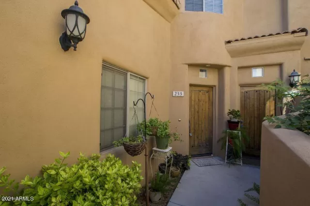 MLS: 6207771 Condo For Sale