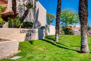 More Details about MLS # 6207811 : 104 W MISSOURI AVENUE#3