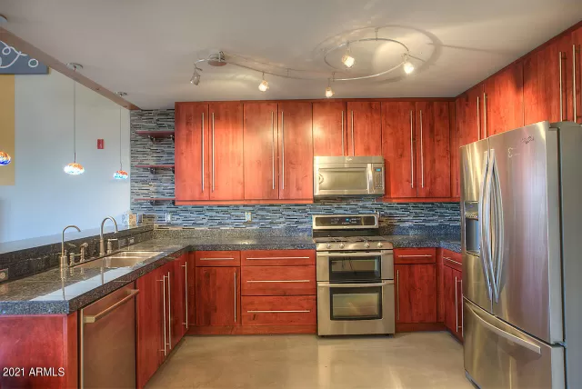 MLS: 6207824 Condo For Sale