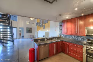 Photo #1: 6207824 Listing 