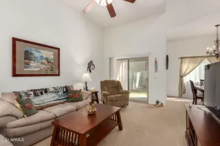 Photo #2: 6207830 Listing