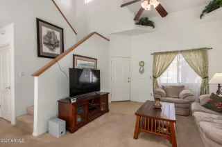 Photo #4: 6207830 Listing