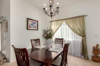 Photo #6: 6207830 Listing