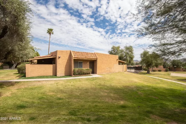 MLS: 6207838 Condo For Sale