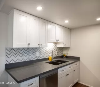 Photo #4: 6207838 Listing 