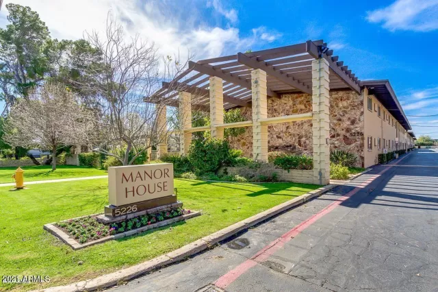 MLS: 6207867 Condo For Sale