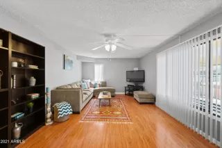 Photo #2: 6207915 Listing