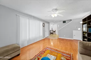 Photo #5: 6207915 Listing