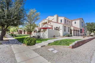 Photo #2: 6207921 Listing 