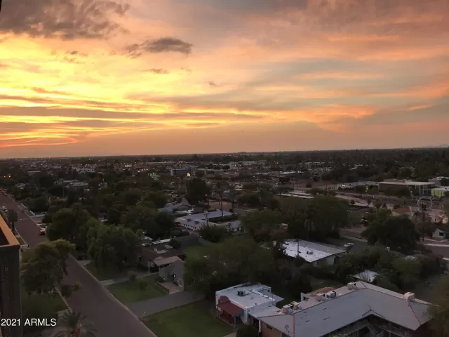 MLS: 6208077 Condo For Sale